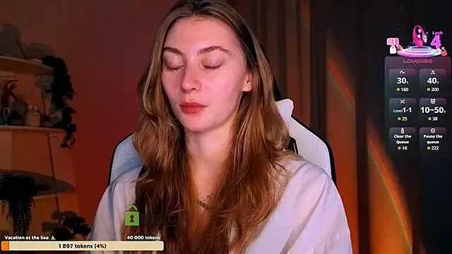 lady curls online show from April 13, 2026, 9:09 pm