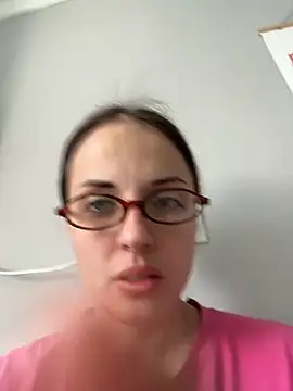 AmiLavs online show from February 14, 2025, 11:21 am