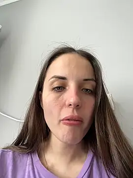 AmiLavs online show from February 27, 2025, 10:48 am