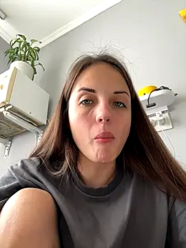 AmiLavs online show from October 21, 2025, 7:09 am