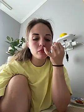 AmiLavs online show from March 30, 2026, 9:54 am