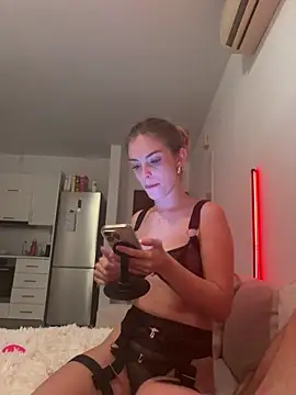 MrAndMrsSavage online show from November 21, 2025, 10:30 pm