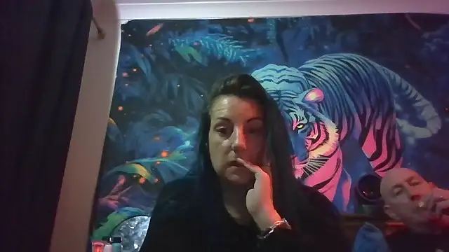 tattoomilf86 online show from January 13, 2026, 8:25 pm