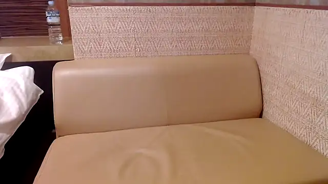 Snapshot of -YOME_no_IMOUTO- chatting on February 27, 2025, 5:13 am -YOME no IMOUTO- online show from February 27, 2025, 5:13 am