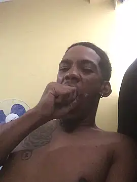 lionheart05 online show from December 23, 2024, 11:04 am