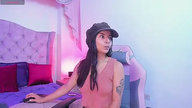 Snapshot of sofi_soft_ chatting on February 11, 2025, 7:16 pm sofi soft online show from February 11, 2025, 7:16 pm