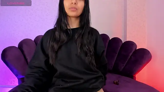 Snapshot of sofi_soft_ chatting on October 20, 2025, 5:02 pm sofi soft online show from October 20, 2025, 5:02 pm