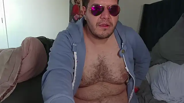 Snapshot of bearcloudcomputa chatting on January 4, 2025, 9:52 pm bearcloudcomputa online show from January 4, 2025, 9:52 pm