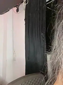 Sophie  Carter  online show from February 8, 2026, 5:22 am