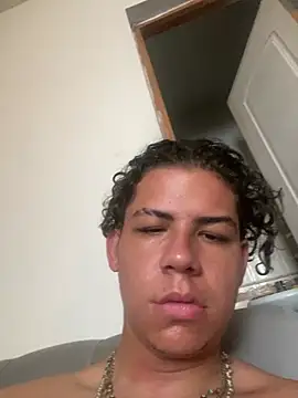 Snapshot of MasteredOpossum chatting on February 27, 2026, 1:44 pm MasteredOpossum online show from February 27, 2026, 1:44 pm