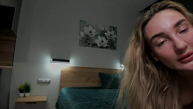 Snapshot of chloewallace chatting on December 2, 2024, 10:01 pm chloewallace online show from December 2, 2024, 10:01 pm