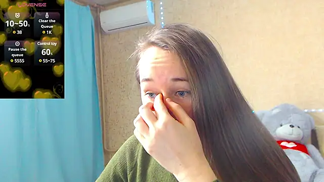 Snapshot of --Model--2 chatting on February 7, 2025, 8:42 pm --Model--2 online show from February 7, 2025, 8:42 pm