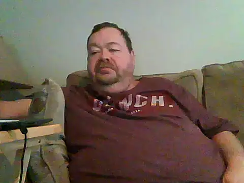 Snapshot of hitman_35 chatting on November 24, 2025, 4:29 pm hitman 35 online show from November 24, 2025, 4:29 pm