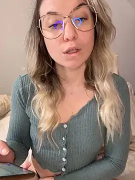 carlaaa online show from March 5, 2026, 10:17 pm