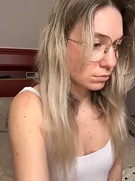 carlaaa online show from March 27, 2026, 9:14 pm