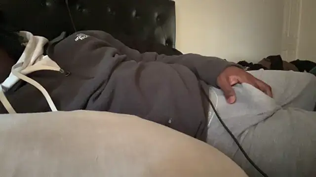 tokenkingtn online show from November 15, 2025, 6:37 pm