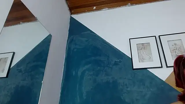 Snapshot of Ambar_Roux_ chatting on January 24, 2025, 4:39 pm Ambar Roux  online show from January 24, 2025, 4:39 pm