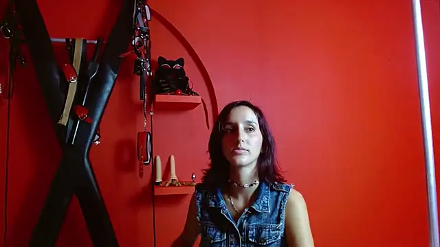 Snapshot of Ambar_Roux_ chatting on March 19, 2025, 9:28 am Ambar Roux  online show from March 19, 2025, 9:28 am