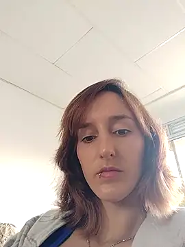 Snapshot of Ambar_Roux_ chatting on November 3, 2025, 3:35 pm Ambar Roux  online show from November 3, 2025, 3:35 pm