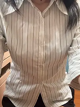 Mei 0906 online show from February 7, 2026, 6:17 am