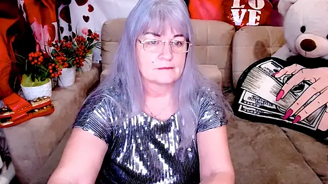Snapshot of SiberiabBerry chatting on March 8, 2026, 6:34 pm SiberiabBerry online show from March 8, 2026, 6:34 pm