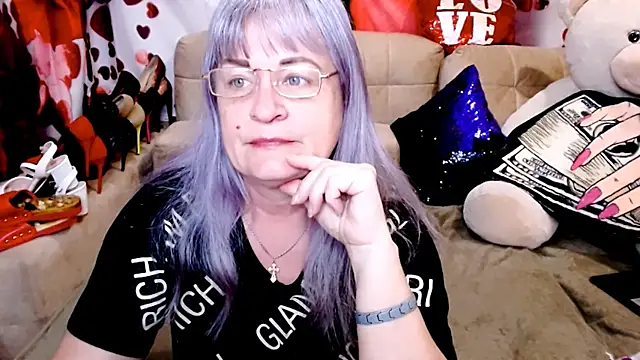 Snapshot of SiberiabBerry chatting on April 8, 2026, 2:11 am SiberiabBerry online show from April 8, 2026, 2:11 am