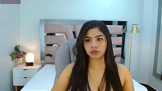 violeta leon online show from January 13, 2026, 8:14 pm