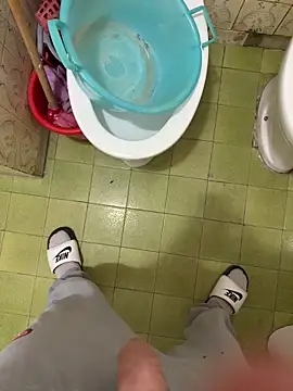 Snapshot of Miky_21 chatting on September 29, 2025, 12:16 am Miky 21 online show from September 29, 2025, 12:16 am