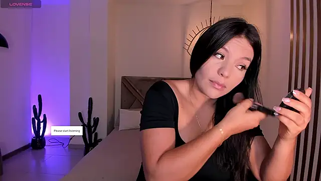 Snapshot of ValeriaRoldanX chatting on May 10, 2026, 11:15 am ValeriaRoldanX online show from May 10, 2026, 11:15 am