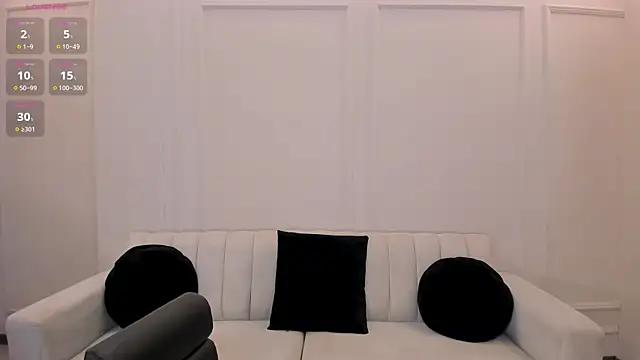 ValeriaRoldanX online show from June 16, 2026, 6:21 pm