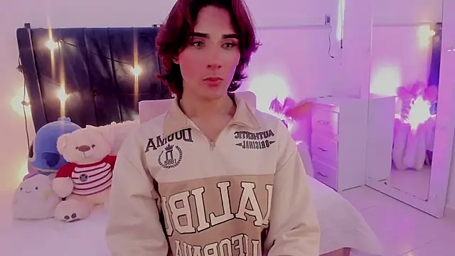 CamiloDoumit online show from January 26, 2025, 8:23 pm