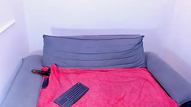 Snapshot of FRAN_DESS chatting on March 9, 2025, 11:46 pm FRAN DESS online show from March 9, 2025, 11:46 pm