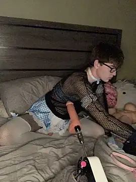 Snapshot of YourFavTwinkie chatting on February 1, 2025, 7:26 am YourFavTwinkie online show from February 1, 2025, 7:26 am