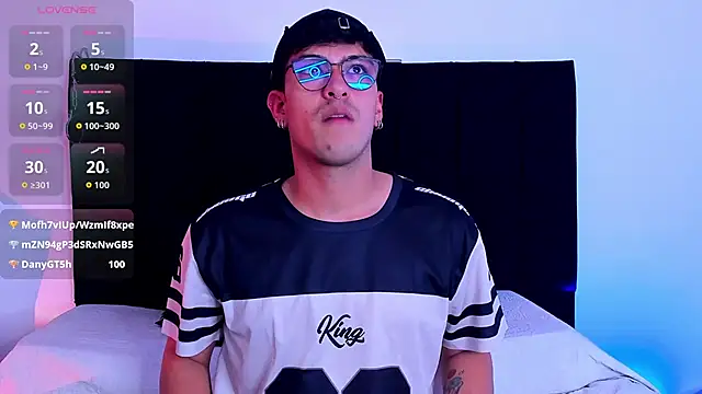 Ryan Clark  online show from March 27, 2026, 11:04 pm