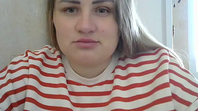 Snapshot of Honeydew-Waves chatting on October 31, 2025, 7:09 am Honeydew-Waves online show from October 31, 2025, 7:09 am