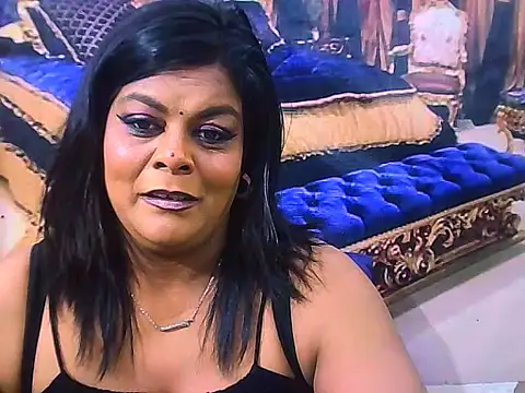 Snapshot of indianCherryPie chatting on June 5, 2026, 5:47 am indianCherryPie online show from June 5, 2026, 5:47 am