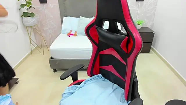 angelica dymond online show from March 8, 2025, 12:09 pm