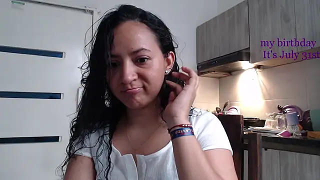 Snapshot of mariamulata chatting on July 4, 2026, 9:32 pm mariamulata online show from July 4, 2026, 9:32 pm
