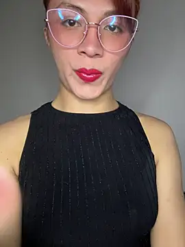 giuliana andrade online show from March 10, 2025, 1:43 pm