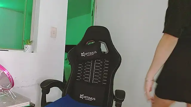 giuliana andrade online show from March 16, 2026, 11:31 pm