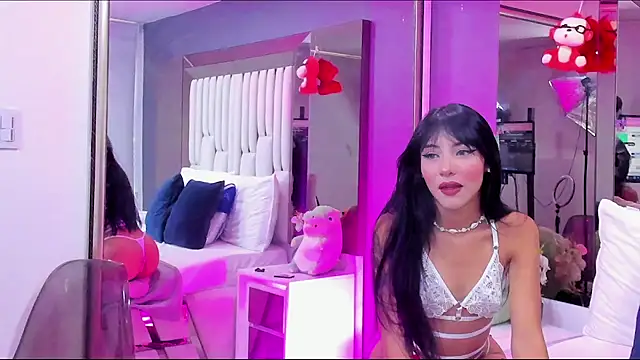 Kitty Eliffe online show from February 1, 2025, 7:34 pm