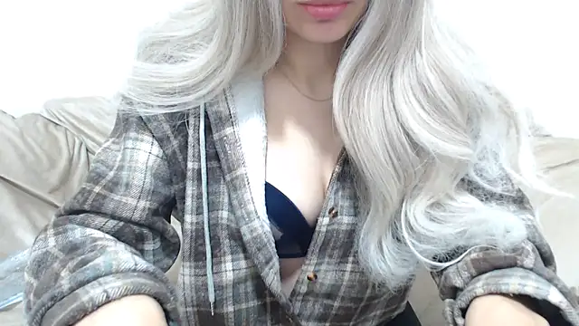  kitty Rose  online show from April 16, 2026, 2:45 am