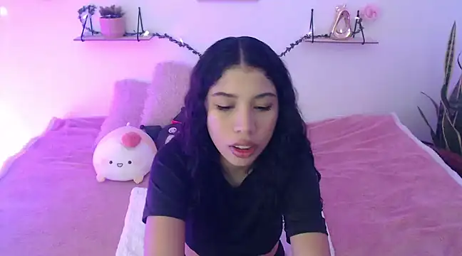 Snapshot of AmberJeong chatting on December 12, 2024, 10:42 pm AmberJeong online show from December 12, 2024, 10:42 pm