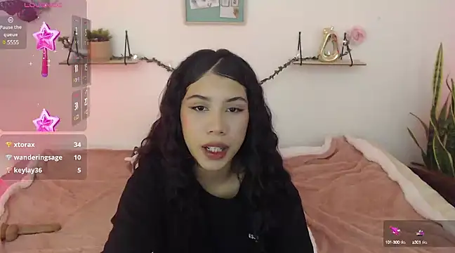 Snapshot of AmberJeong chatting on December 14, 2024, 2:01 am AmberJeong online show from December 14, 2024, 2:01 am