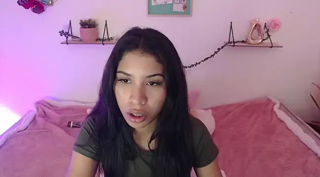 Snapshot of AmberJeong chatting on December 24, 2024, 12:44 am AmberJeong online show from December 24, 2024, 12:44 am