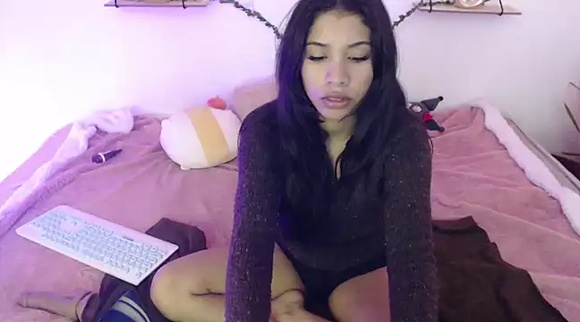 Snapshot of AmberJeong chatting on December 24, 2024, 8:49 pm AmberJeong online show from December 24, 2024, 8:49 pm