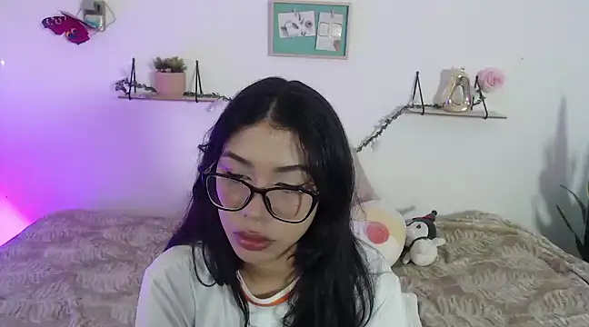 Snapshot of AmberJeong chatting on January 8, 2025, 11:09 pm AmberJeong online show from January 8, 2025, 11:09 pm