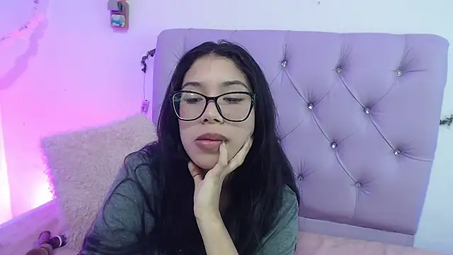 Snapshot of AmberJeong chatting on January 26, 2025, 12:37 am AmberJeong online show from January 26, 2025, 12:37 am