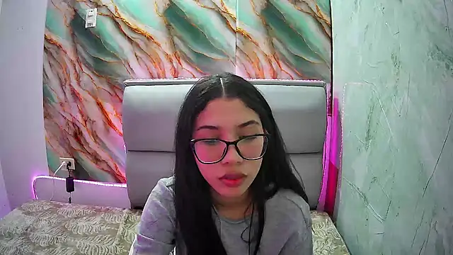 Snapshot of AmberJeong chatting on January 29, 2025, 9:50 pm AmberJeong online show from January 29, 2025, 9:50 pm