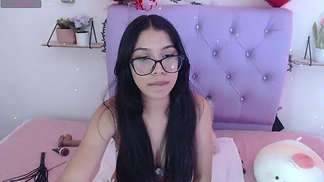 Snapshot of AmberJeong chatting on February 16, 2025, 1:36 am AmberJeong online show from February 16, 2025, 1:36 am